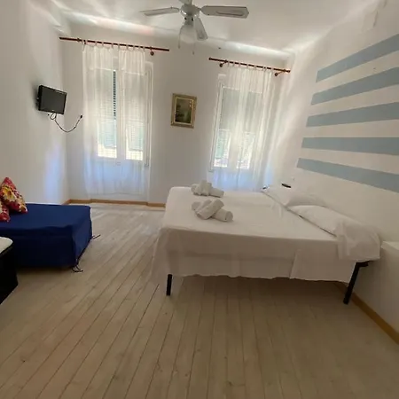 Holidays Apartment *